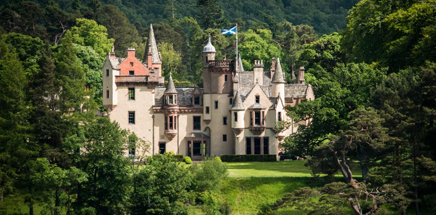 Luxury castle hotels in Scotland and Ireland