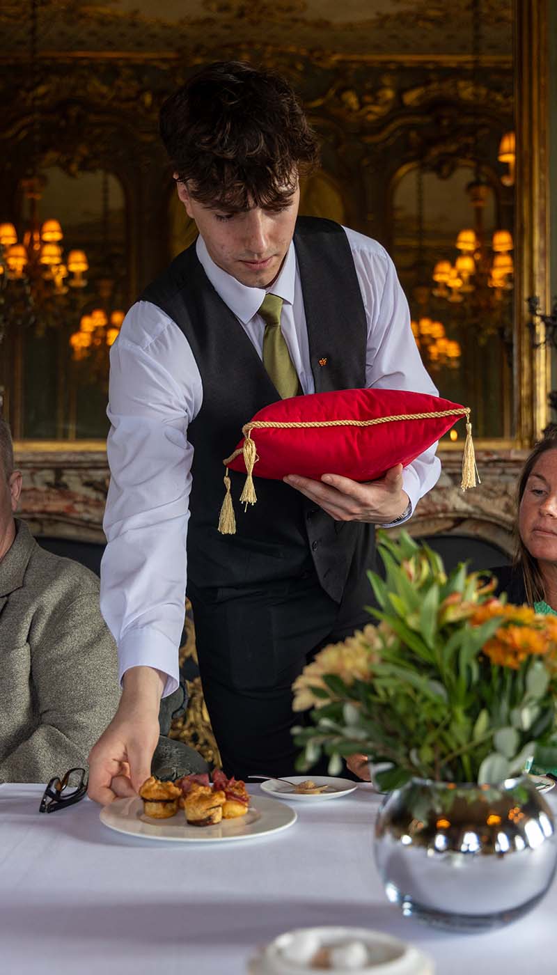 Dinner Service